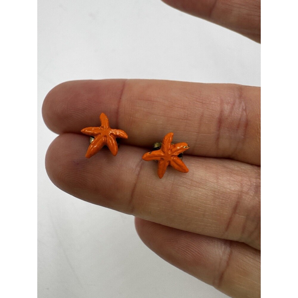 Pair of Orange Starfish Stud Pierced Earrings Costume Fashion Jewelry